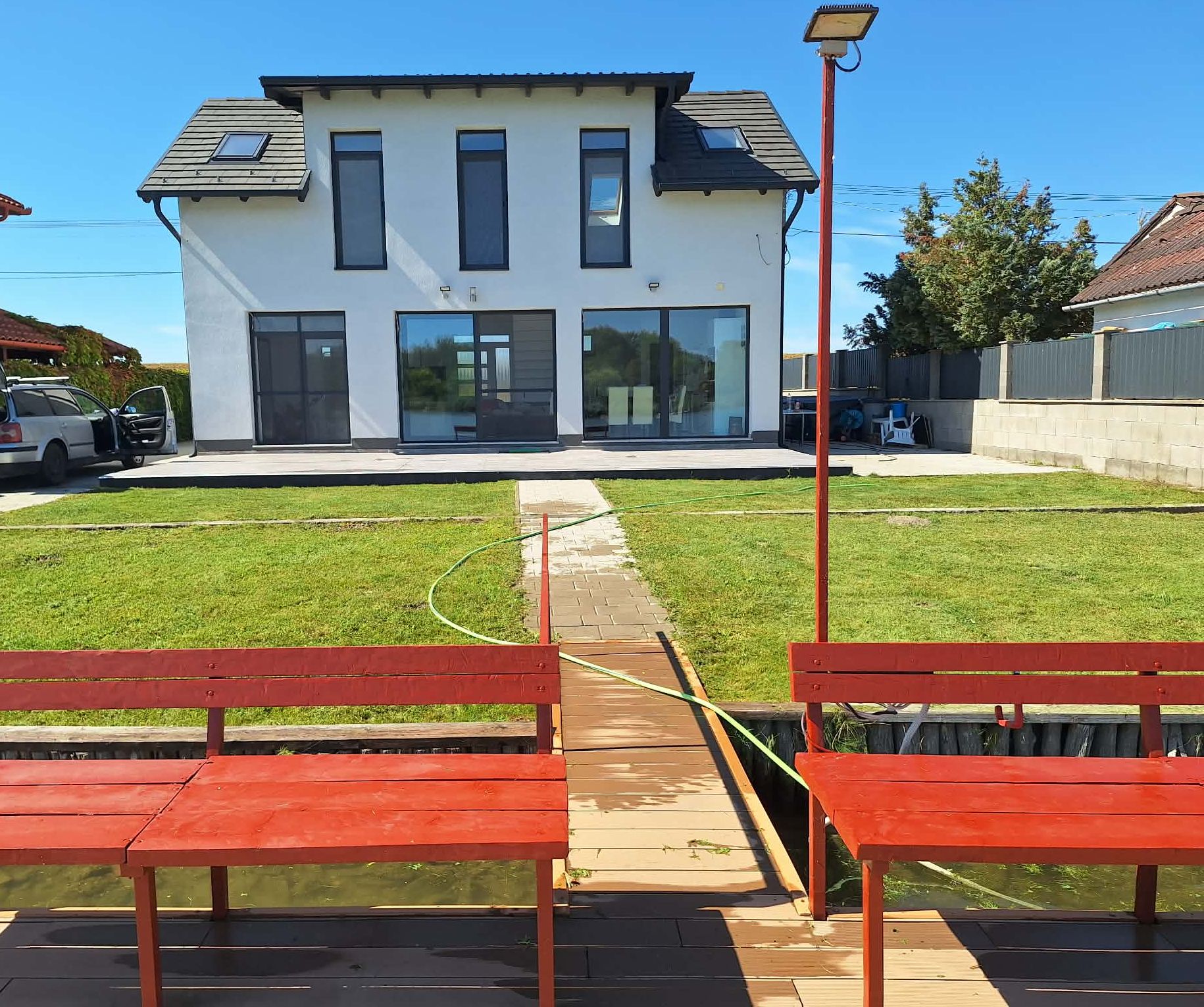 Eladó 3 szobás vizparti családi ház Szigetbecsén!  - 3. kép