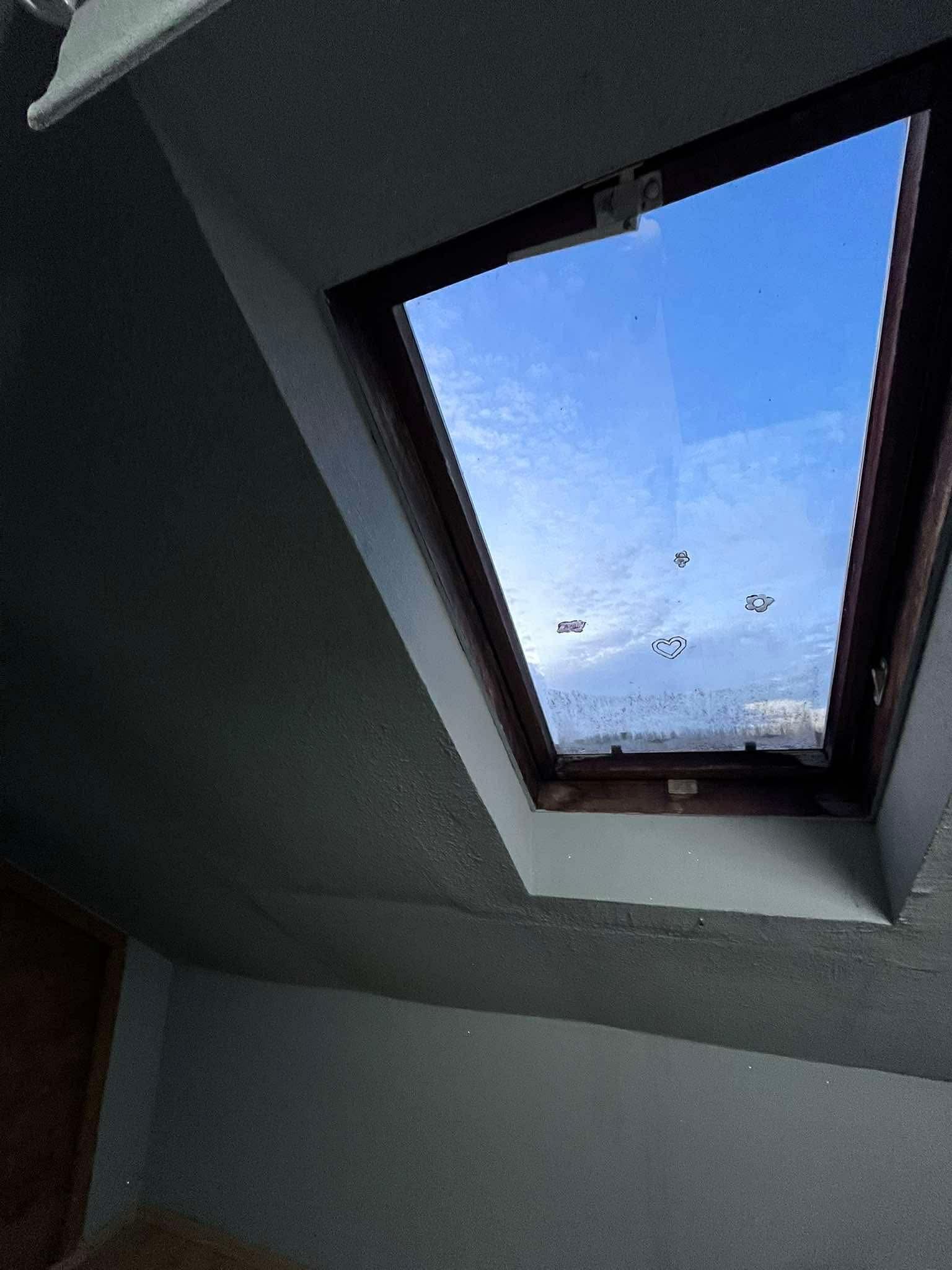 Ikerház Felsőpakony frekventált részén – kerttel, terasszal, kiváló közlekedéssel! - 8. kép