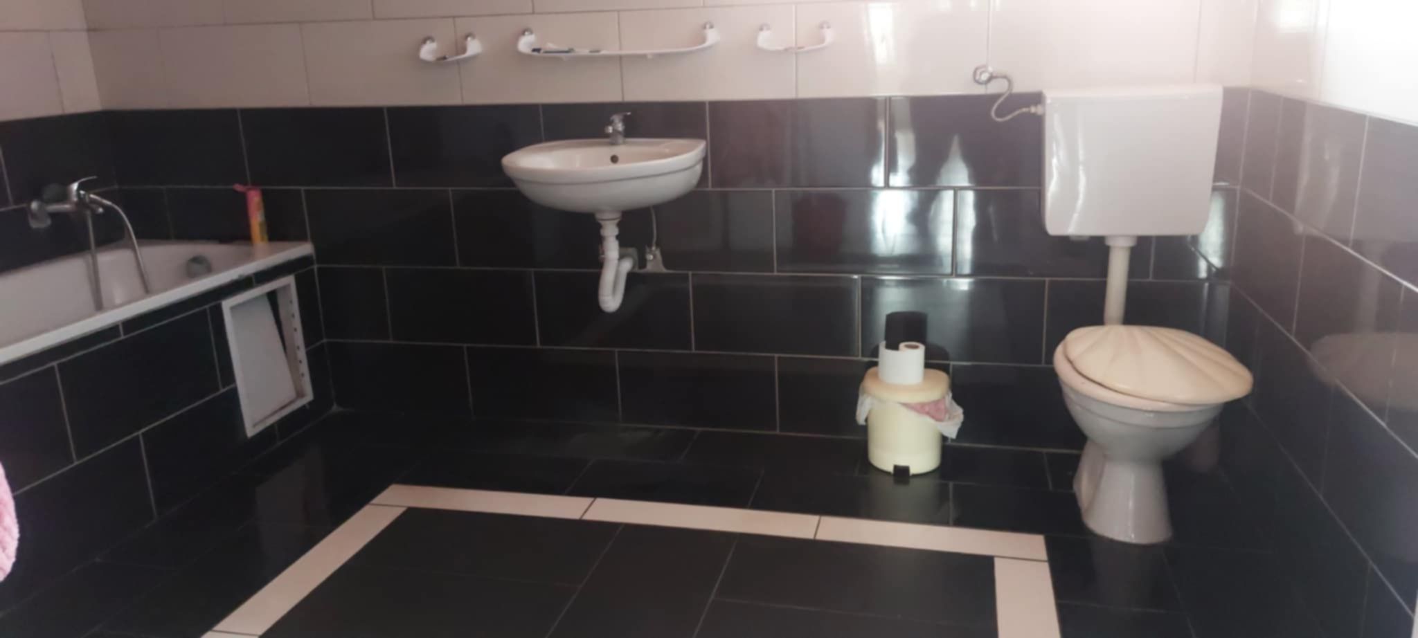 Piaci ár alatt eladó családi ház Üllőn! Hatalmas terek, végtelen lehetőség! - 5. kép