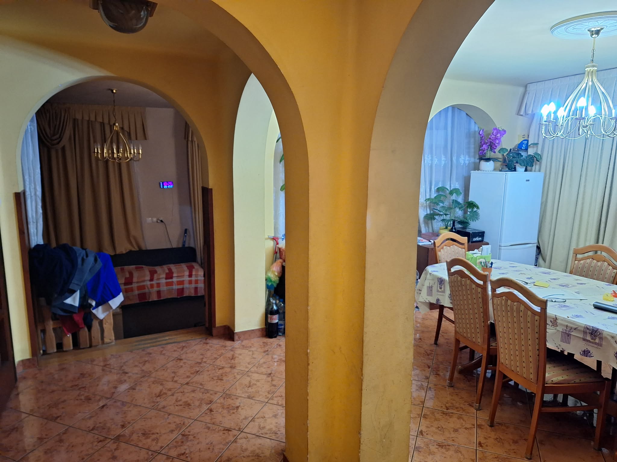 Díjnyertes minőség és tágas terek – Eladó egyedi ikerház Vecsés szívében! - 5. kép