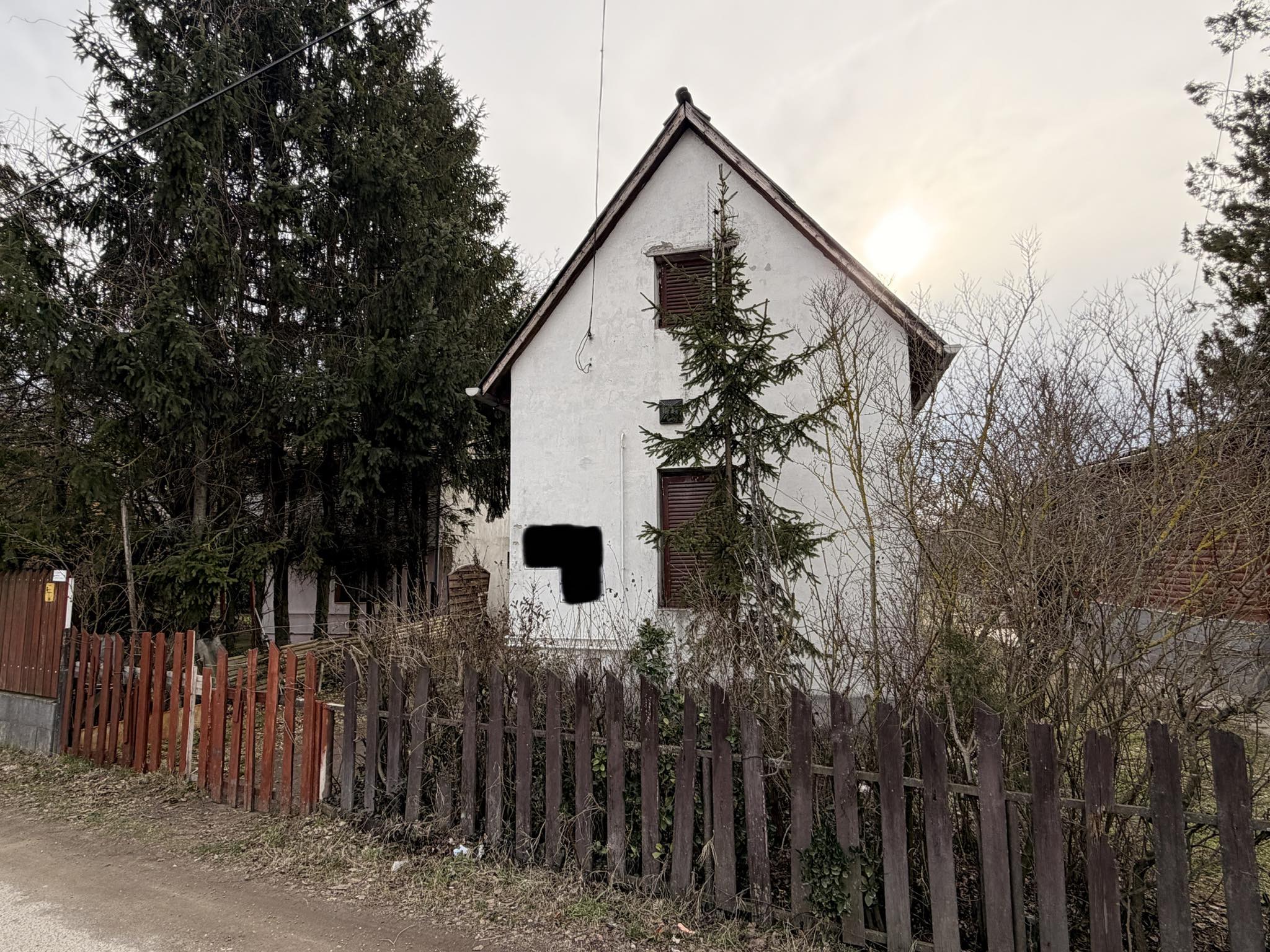 Eladó téglaépotésű ház Pilisen nagy kerttel, saját kúttal – önellátásra is alkalmas! - 3. kép